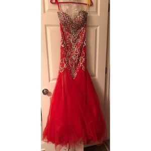 ✅TAKING OFFERS ✅Sherri Hill Red mermaid dress